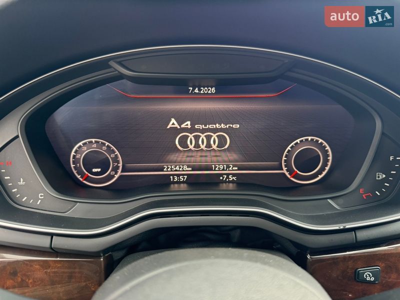 Седан Audi A4 2017 в Хмельницком