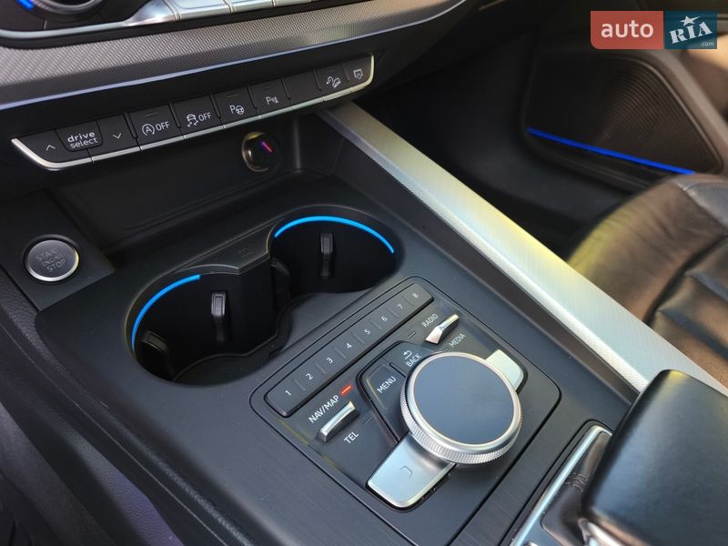Седан Audi A4 2016 в Днепре