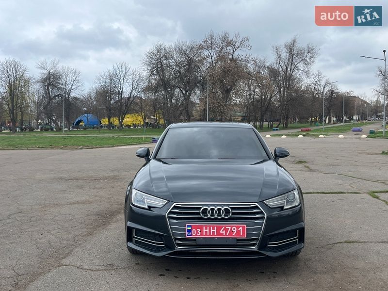 Седан Audi A4 2018 в Кривом Роге