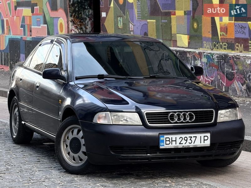 Седан Audi A4 1997 в Одессе