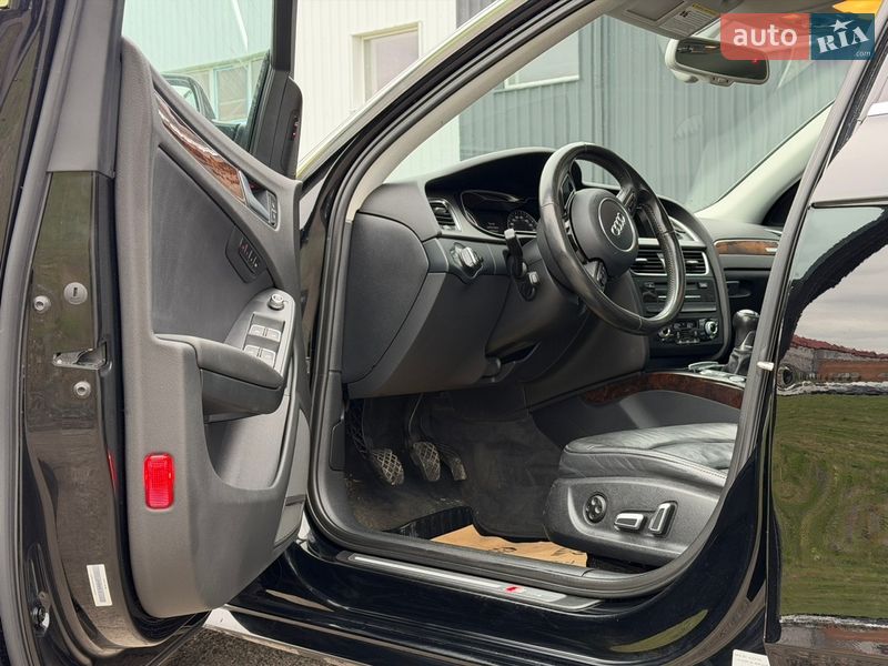 Седан Audi A4 2015 в Луцьку