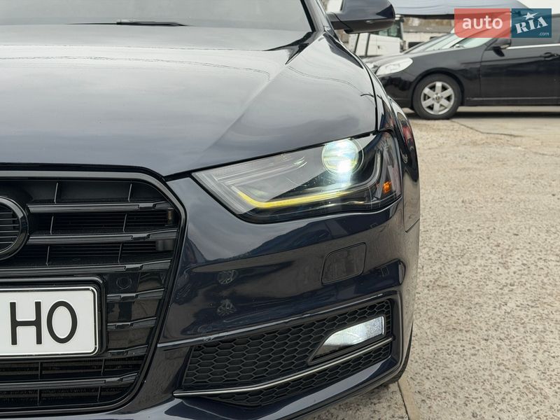 Седан Audi A4 2014 в Житомире
