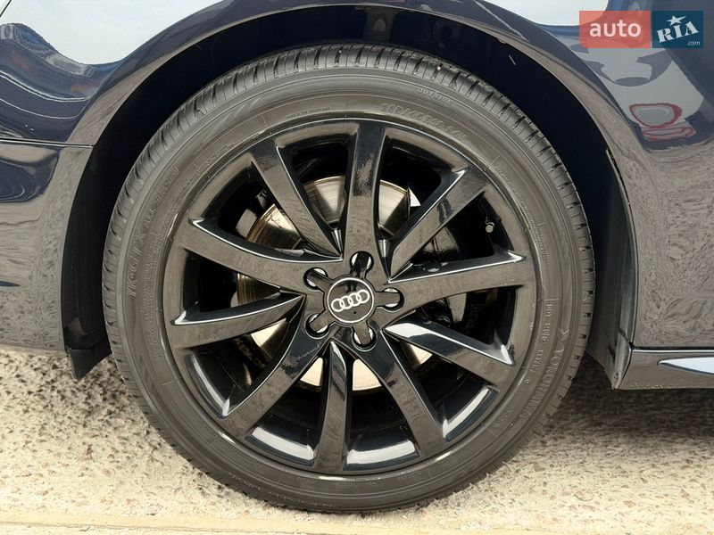 Седан Audi A4 2014 в Житомире