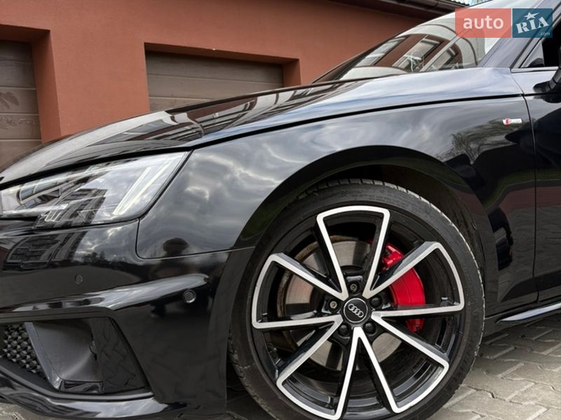 Седан Audi A4 2017 в Ивано-Франковске