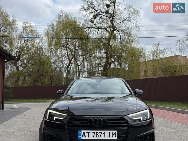 Седан Audi A4 2017 в Ивано-Франковске
