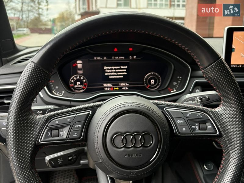Седан Audi A4 2017 в Ивано-Франковске