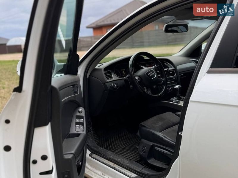 Универсал Audi A4 2012 в Березному