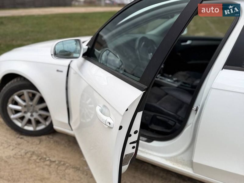 Универсал Audi A4 2012 в Березному