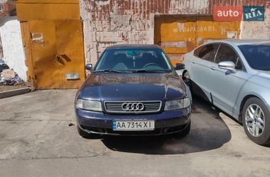 Седан Audi A4 1995 в Киеве