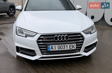 Седан Audi A4 2016 в Киеве
