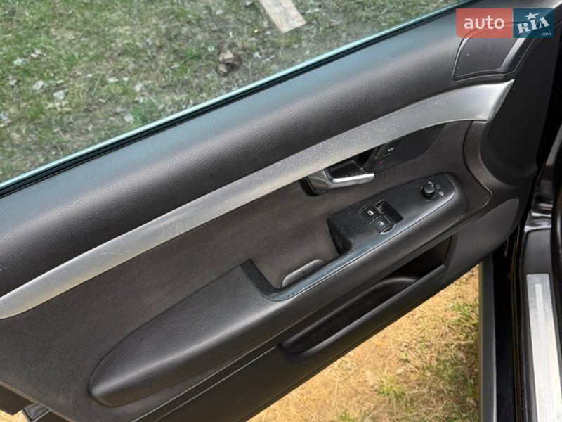 Седан Audi A4 2005 в Косове