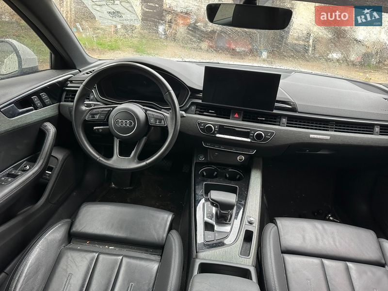 Седан Audi A4 2022 в Харькове