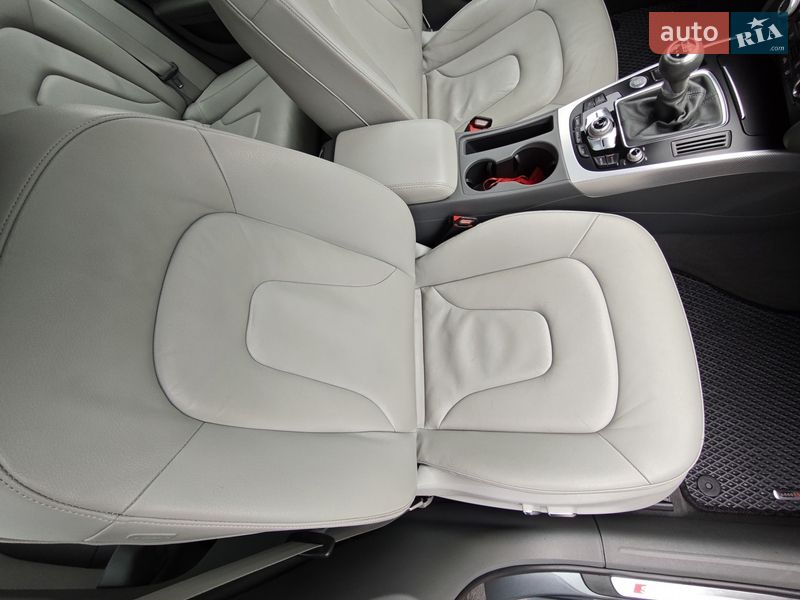 Седан Audi A4 2013 в Киеве