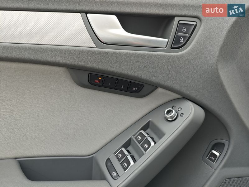 Седан Audi A4 2013 в Киеве