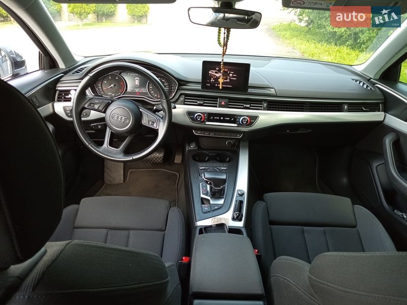 Универсал Audi A4 2017 в Луцке