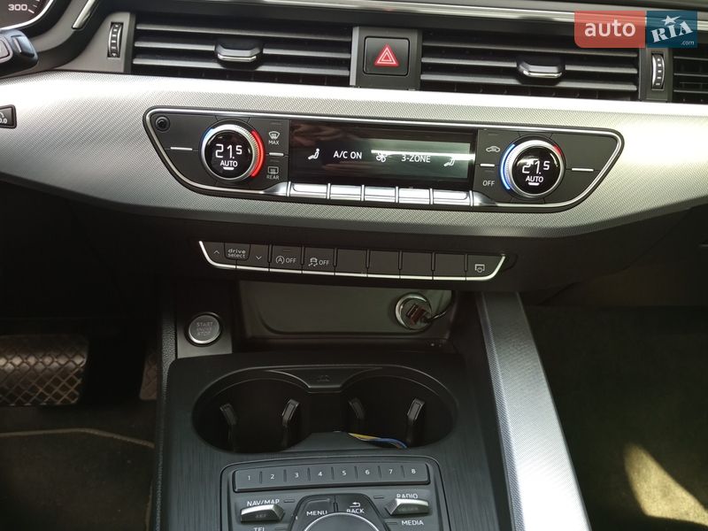 Універсал Audi A4 2017 в Луцьку