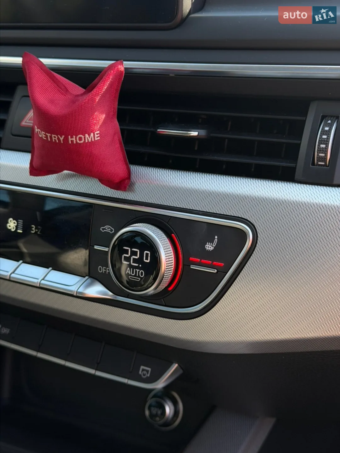 2016 Audi A4 - мініатюра 10