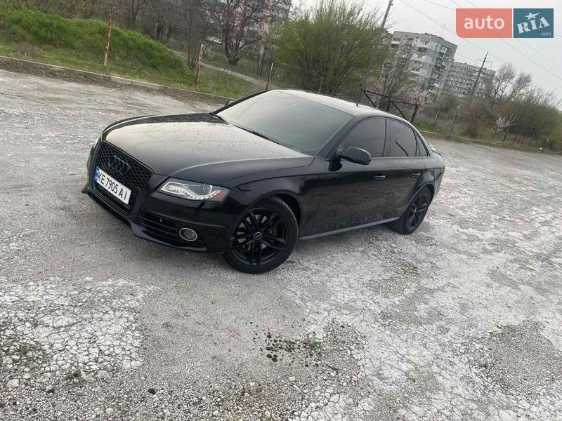 Седан Audi A4 2012 в Дніпрі