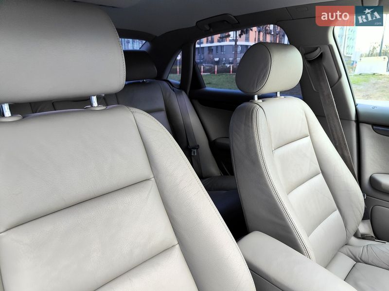 Седан Audi A4 2004 в Києві фото 53 Седан Audi A4 2004 в Києві