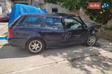 Універсал Audi A4 1997 в Олександрії