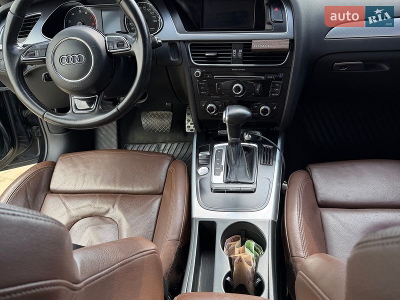 Седан Audi A4 2013 в Житомирі