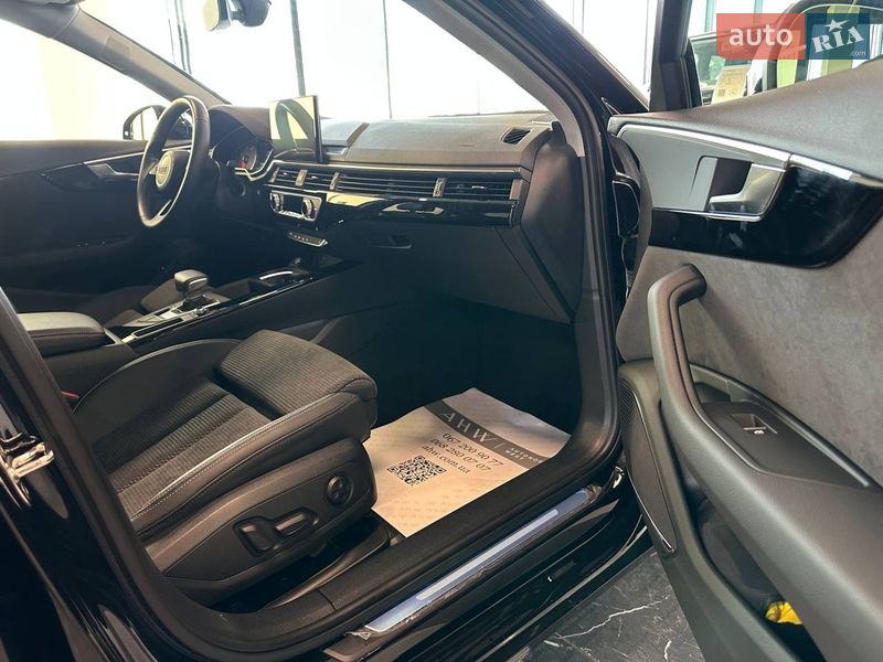 Седан Audi A4 2021 в Львові