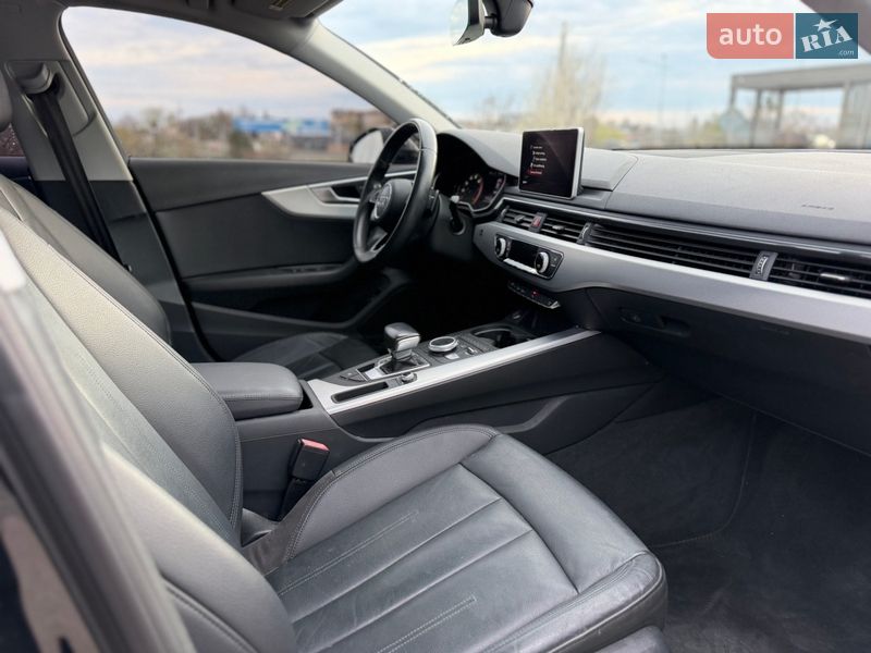 Седан Audi A4 2016 в Львові фото 30 Седан Audi A4 2016 в Львові