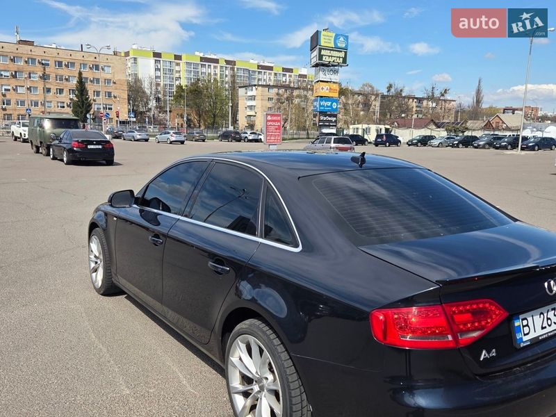Седан Audi A4 2012 в Полтаві