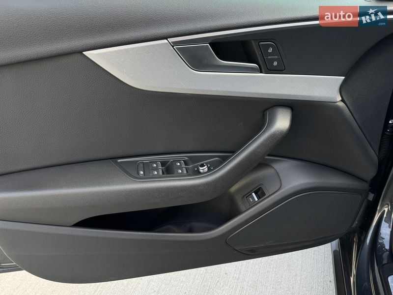 Универсал Audi A4 2018 в Киеве