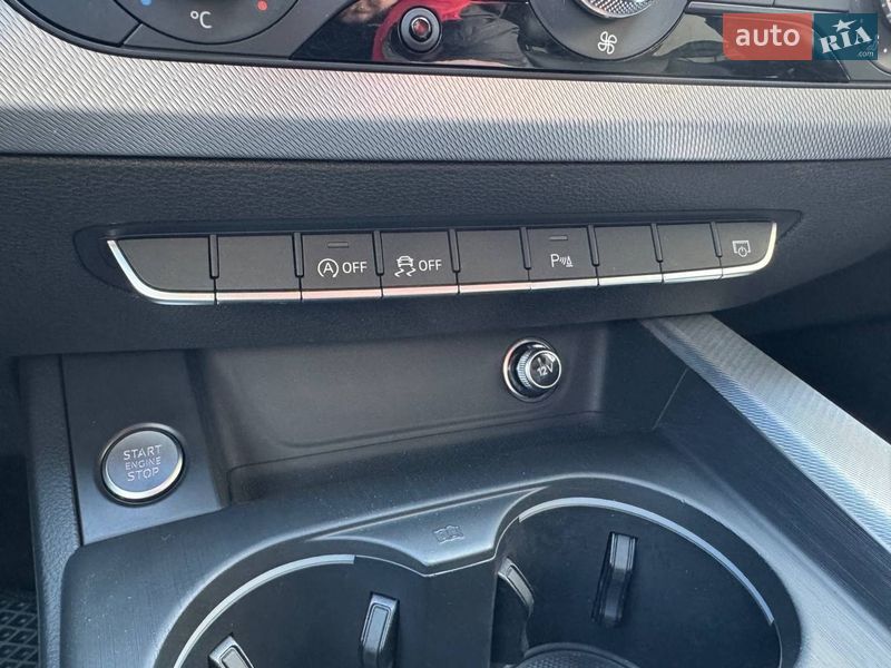 Универсал Audi A4 2018 в Киеве