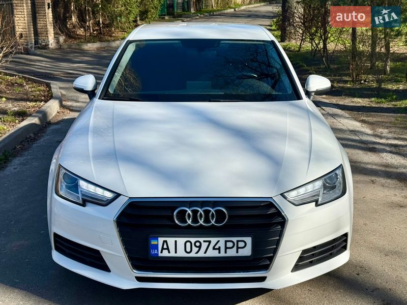 Седан Audi A4 2017 в Киеве
