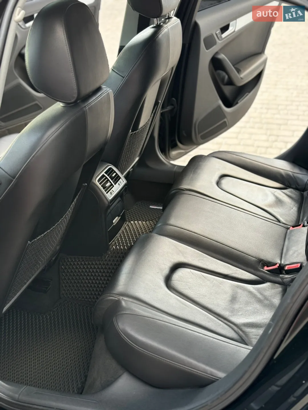 2012 Audi A4 - мініатюра 35