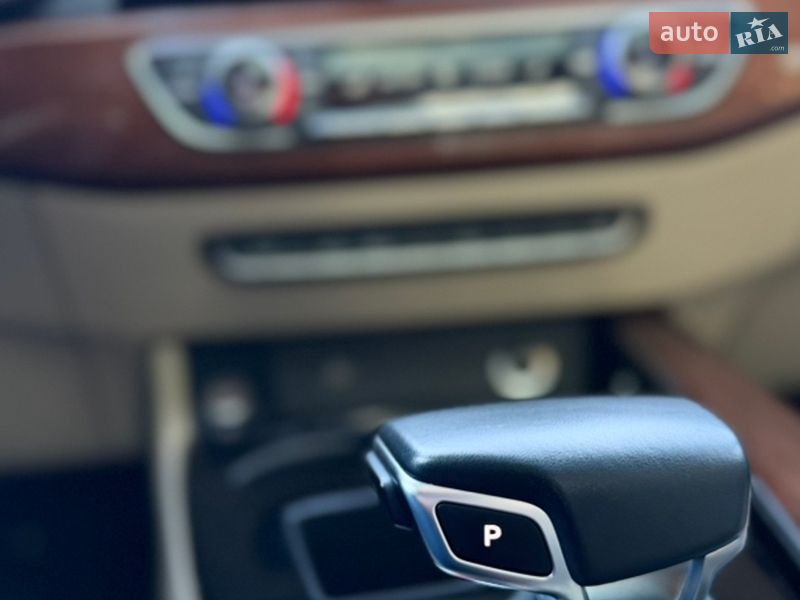 Седан Audi A4 2021 в Киеве