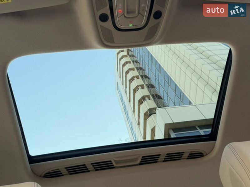 Седан Audi A4 2021 в Киеве