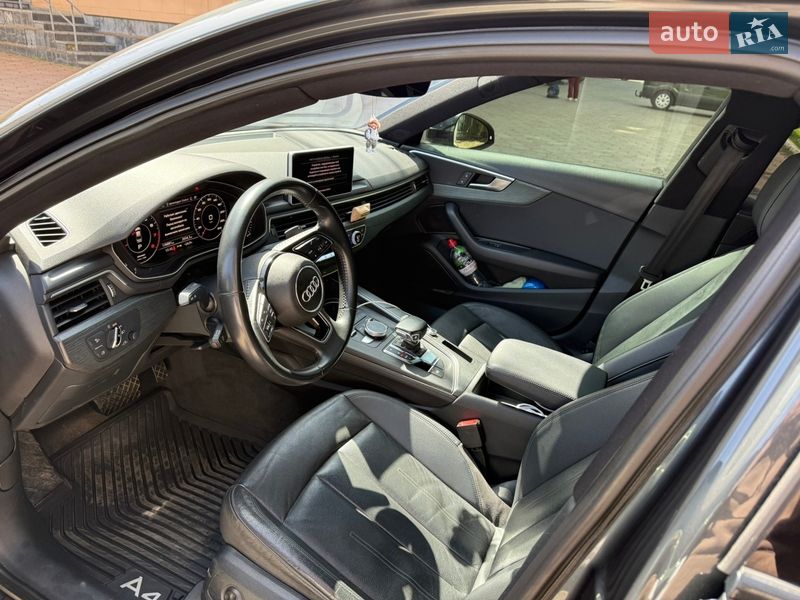 Седан Audi A4 2016 в Одесі