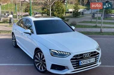 Седан Audi A4 2022 в Житомирі