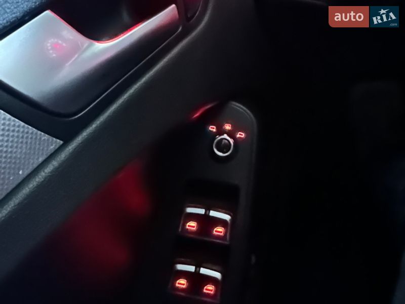 Седан Audi A4 2015 в Києві
