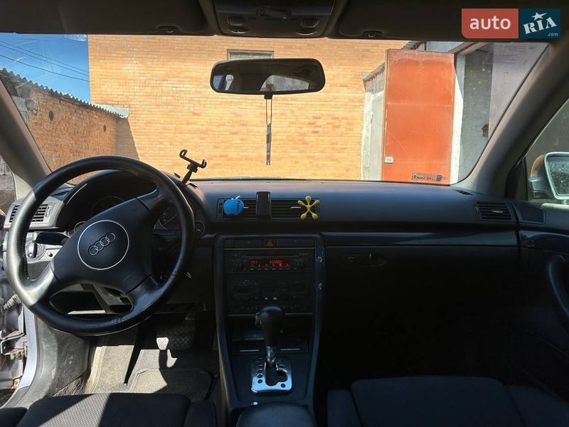 Седан Audi A4 2003 в Василькове