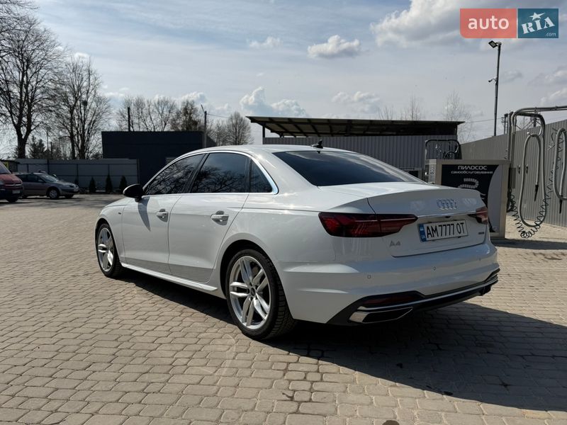 Седан Audi A4 2021 в Виннице