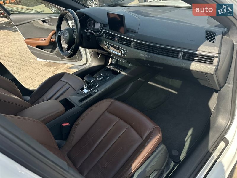 Седан Audi A4 2017 в Луцьку