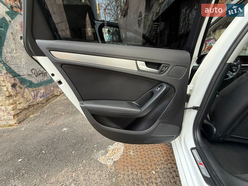 Седан Audi A4 2014 в Одессе