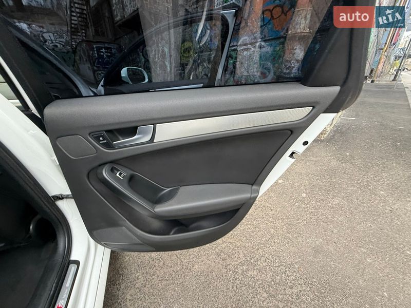 Седан Audi A4 2014 в Одессе