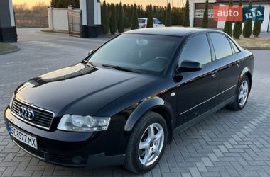 Седан Audi A4 2004 в Жовкві