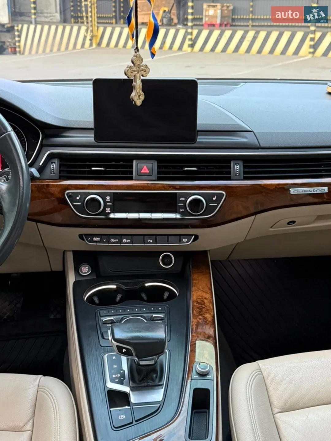 2016 Audi A4 - мініатюра 12