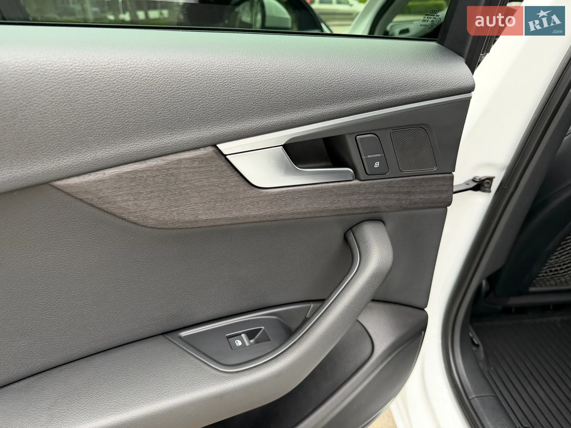 2016 Audi A4 - мініатюра 34