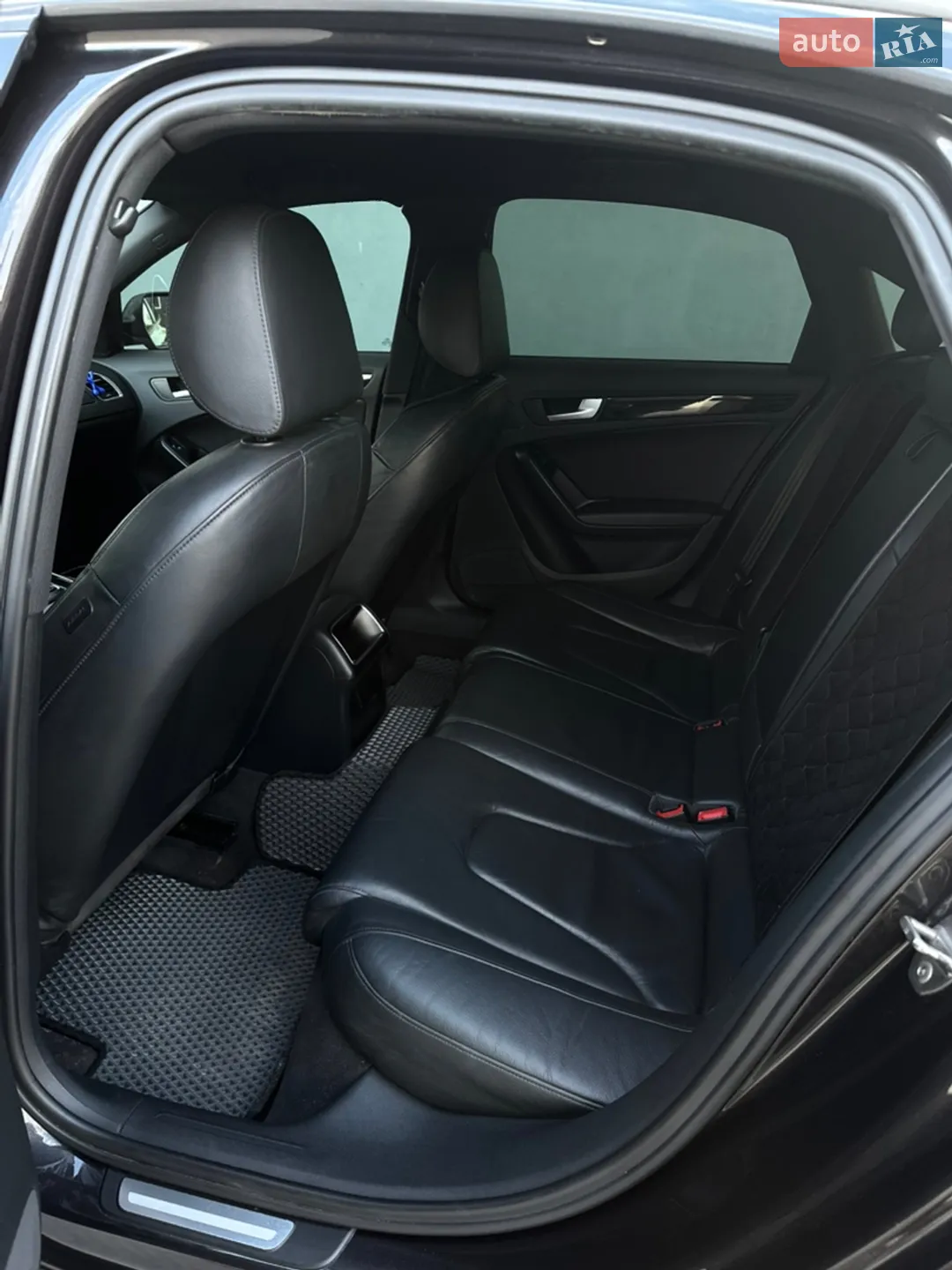 2010 Audi A4 - мініатюра 25