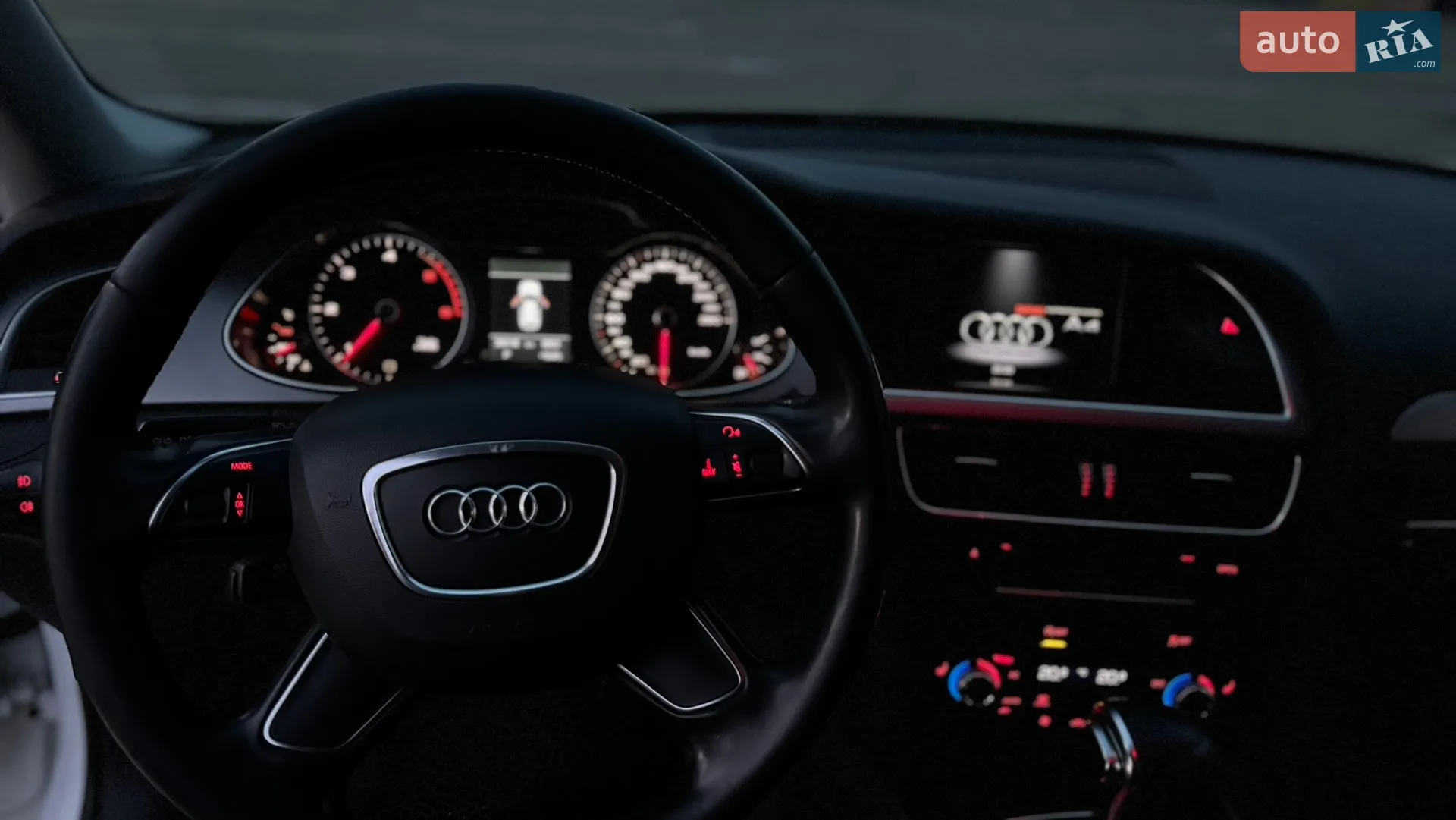 2013 Audi A4 - мініатюра 52