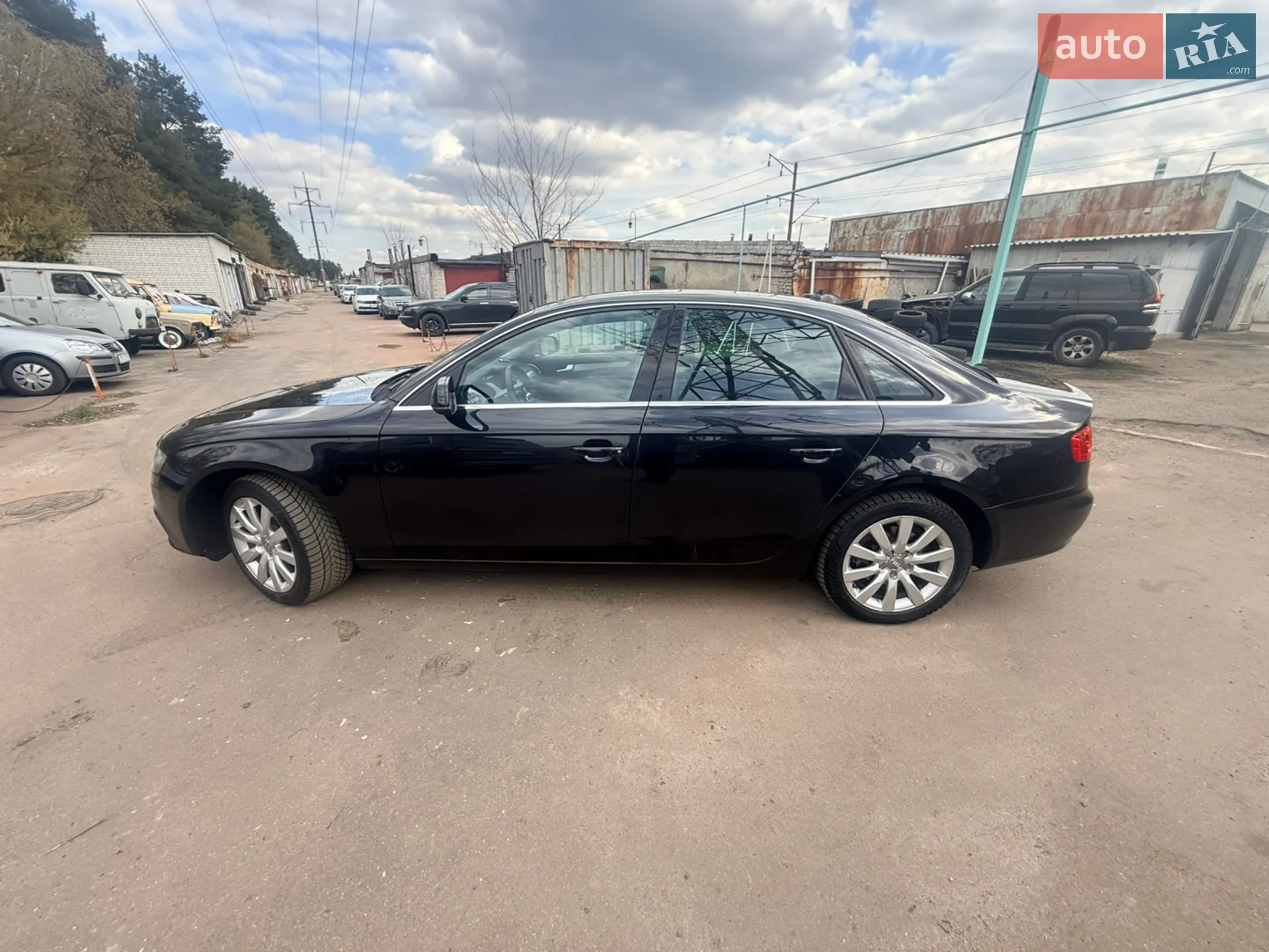 2010 Audi A4 - мініатюра 4