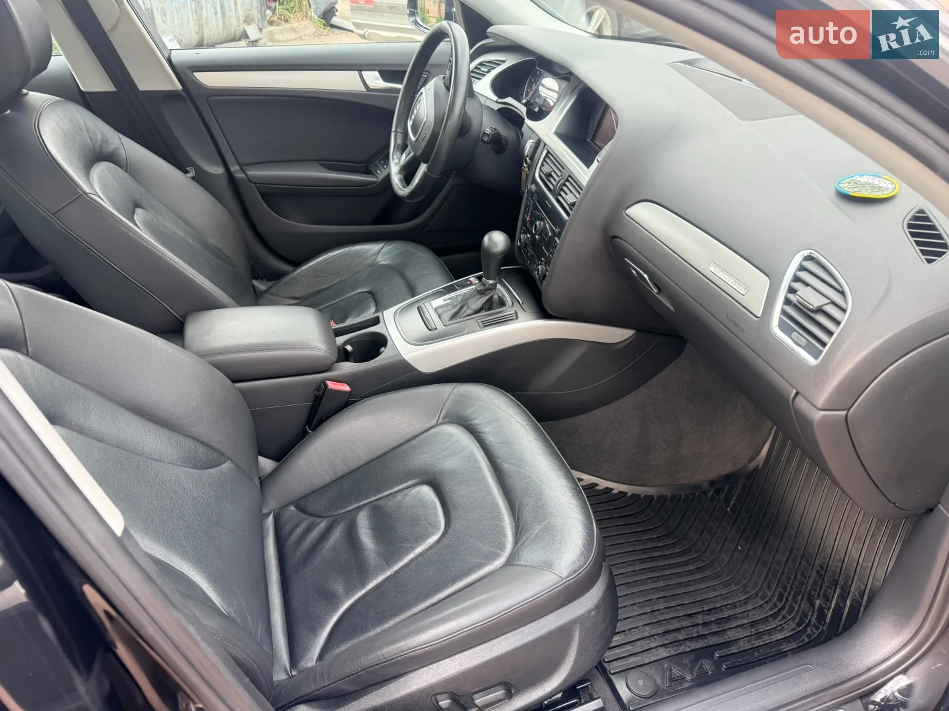 2010 Audi A4 - мініатюра 7