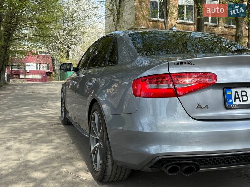 Седан Audi A4 2014 в Хмельницком